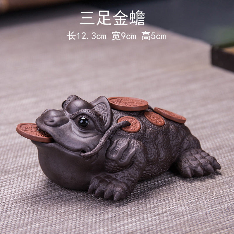 Golden Toad Zisha Tea Pet Ornaments Can Be Raised to Bring Fortune and Spray Tea Play Tea Table Handmade Three-legged Toad Kung Fu Tea Set Accessories