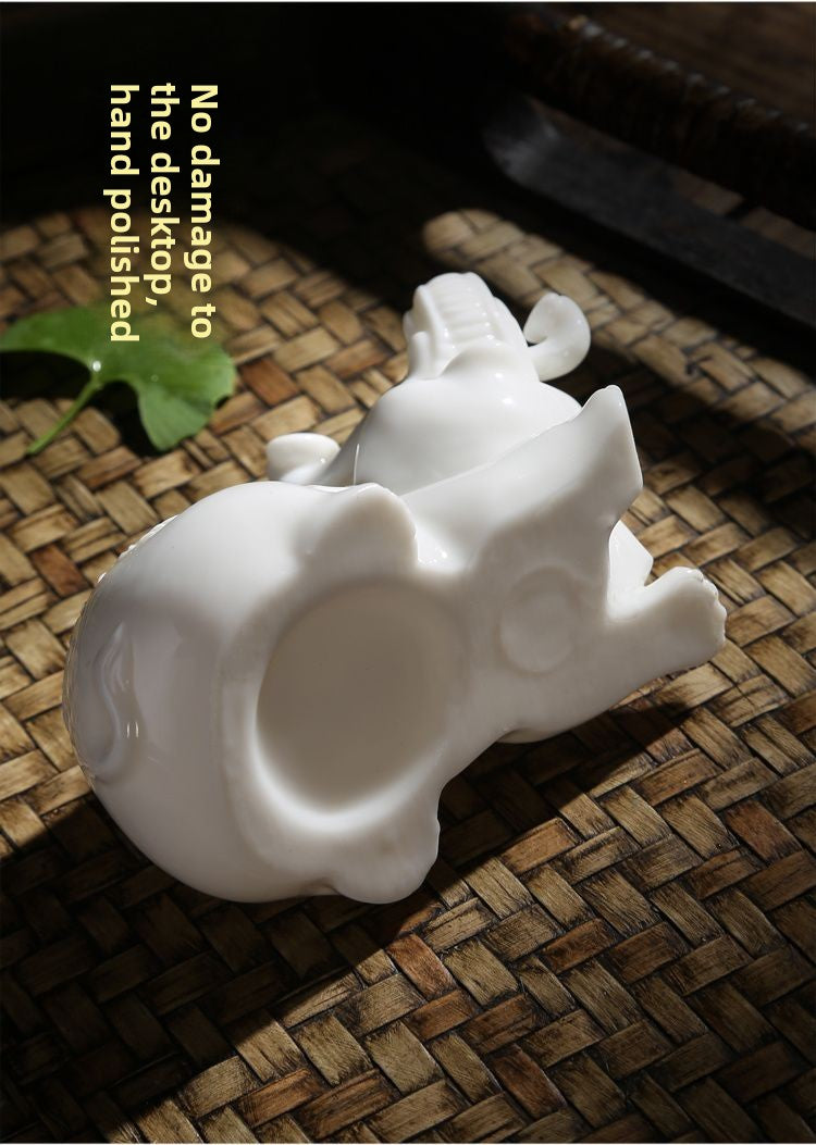 Dehua white porcelain tea pet can be raised fine ceramic tea art ornaments personality creative tea play Kung Fu tea set tea ceremony accessories