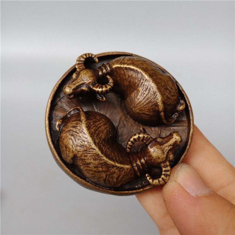 Brass Turning the World Around Desktop Tea Pet Ornaments Copper Bull Ornaments Tai Chi Bagua Feng Shui Small Copper Items Pressure Ruler Small Handle