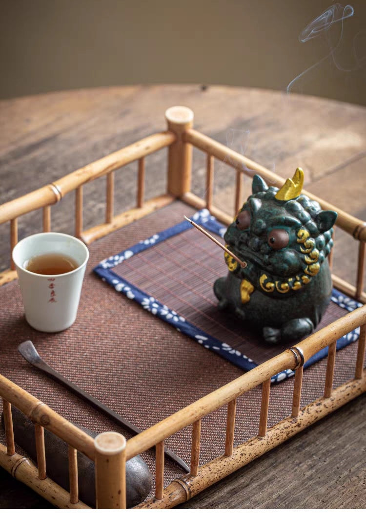 Creative ceramic Pixiu aromatherapy furnace ornaments home indoor fortune kiln change tea pet tea play line incense holder incense burner