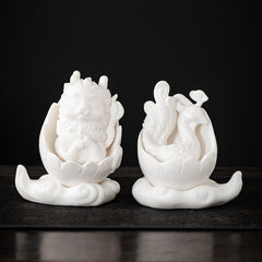 Dehua white porcelain peacock unicorn ornaments ceramic fortune-bringing crafts to resolve the living room desktop Chinese tea pet