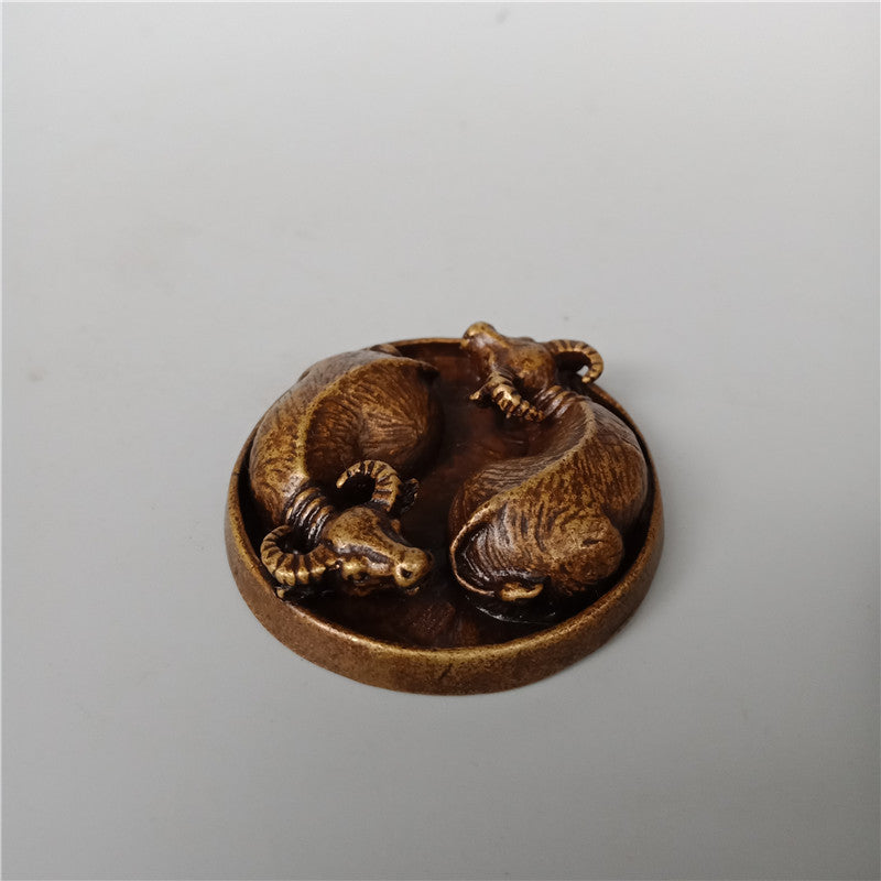 Brass Turning the World Around Desktop Tea Pet Ornaments Copper Bull Ornaments Tai Chi Bagua Feng Shui Small Copper Items Pressure Ruler Small Handle