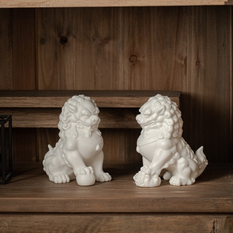 White ceramic ornaments living room tea pet porch tea room tea table office Chinese antique shelf decoration ceramic lion