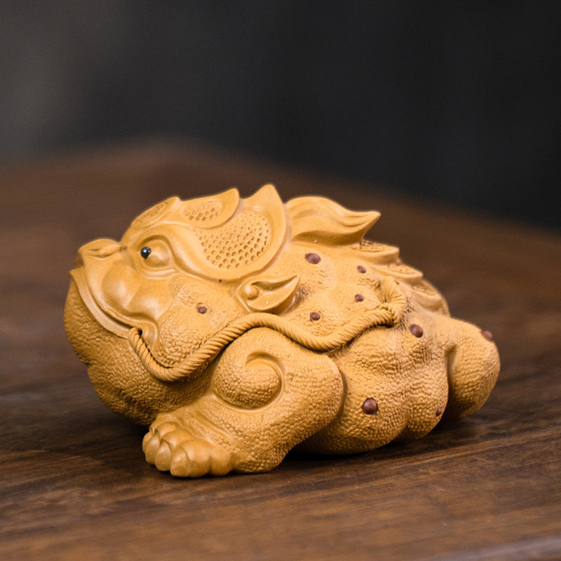 Yixing purple clay tea pet ornaments high-end purple clay three-legged golden toad fortune tea pet can be raised