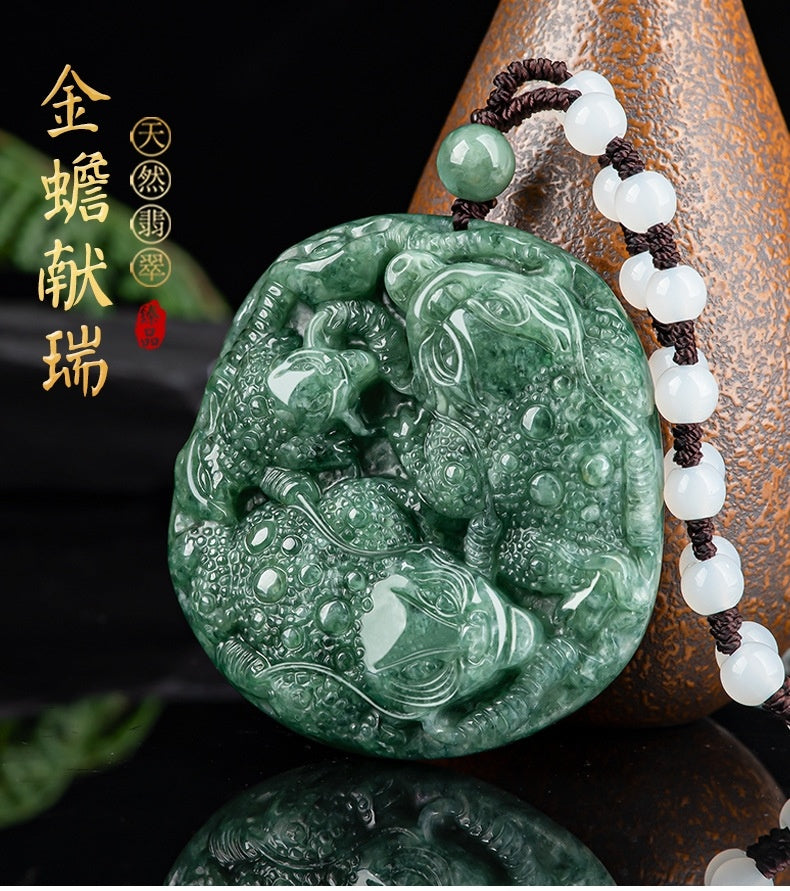 Natural jadeite fortune-attracting golden toad pendant, ice jade, green golden toad large pendant, jade plaque, fortune-attracting