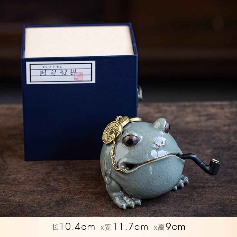 Creative ceramic three-legged Geyao golden toad tea pet can raise toad home fortune ornaments tea room tea table desktop decoration