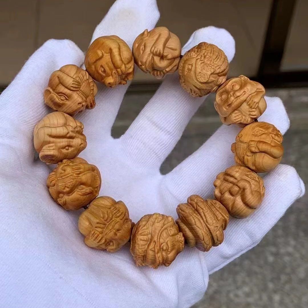 Taihang thuja zodiac bracelets, thuja carvings, pixiu Buddhist beads, hand-held bracelets, thuja wood dragon beads bracelets