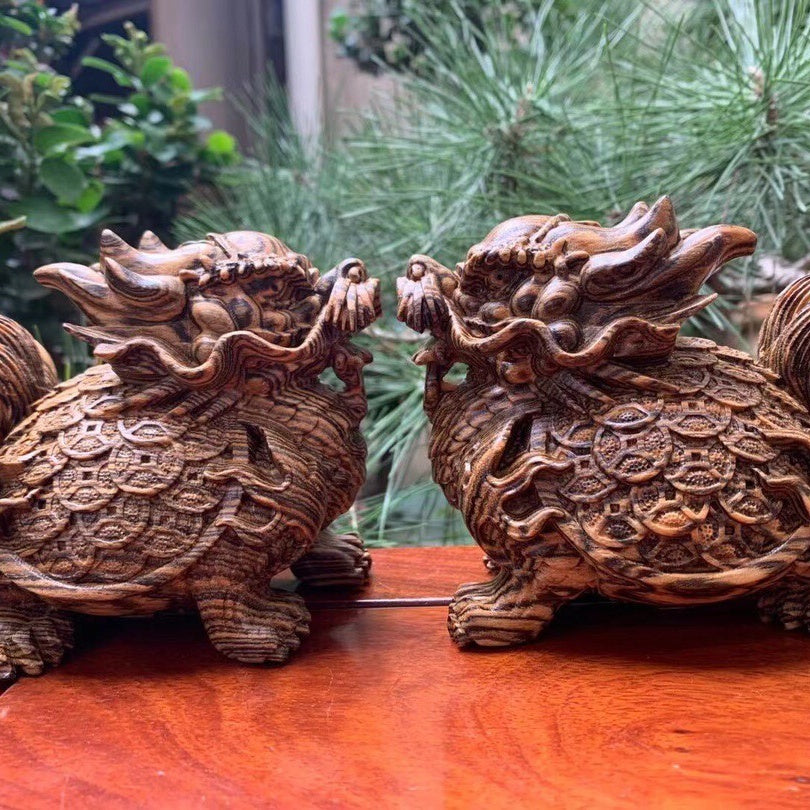 Rosewood carved basalt ornaments rosewood dragon turtle pair green sandalwood handle solid wood gift tea pet entrance living room