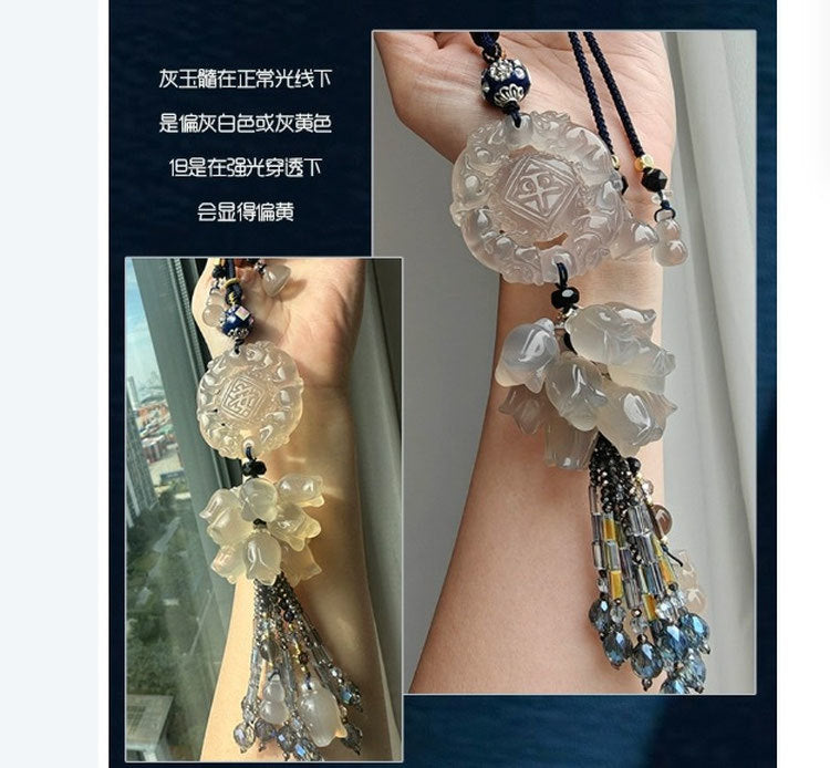 High-end car pendant gray chalcedony agate three sheep Kaitai Qilin Ping An Fu rearview mirror pendant car interior accessories