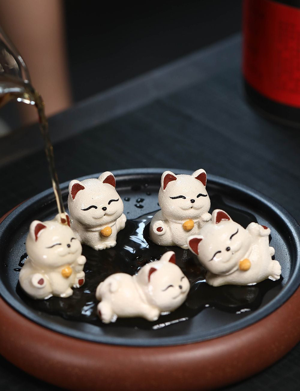 Yixing purple sand tea pet [Lucky Cat] Ornament sculpture tea set creative model can be raised to decorate the tea table kitten