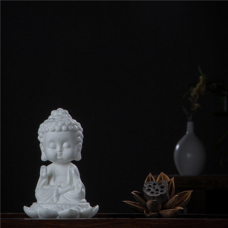 White porcelain lotus Guanyin Buddha statue ornaments car accessories personality Zen Tathagata Buddha tea pet tea ceremony tea play decorations