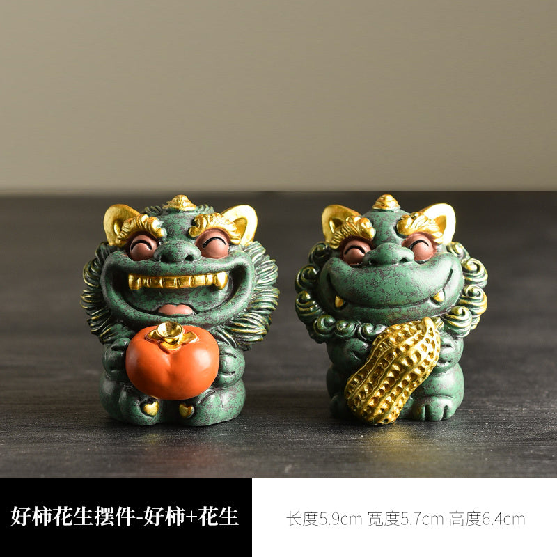 Taomi Qing sandstone colored gold auspicious beast tea pet ornaments cultural and creative wealth-attracting Pixiu Qilin a pair of desktop ornaments mascots