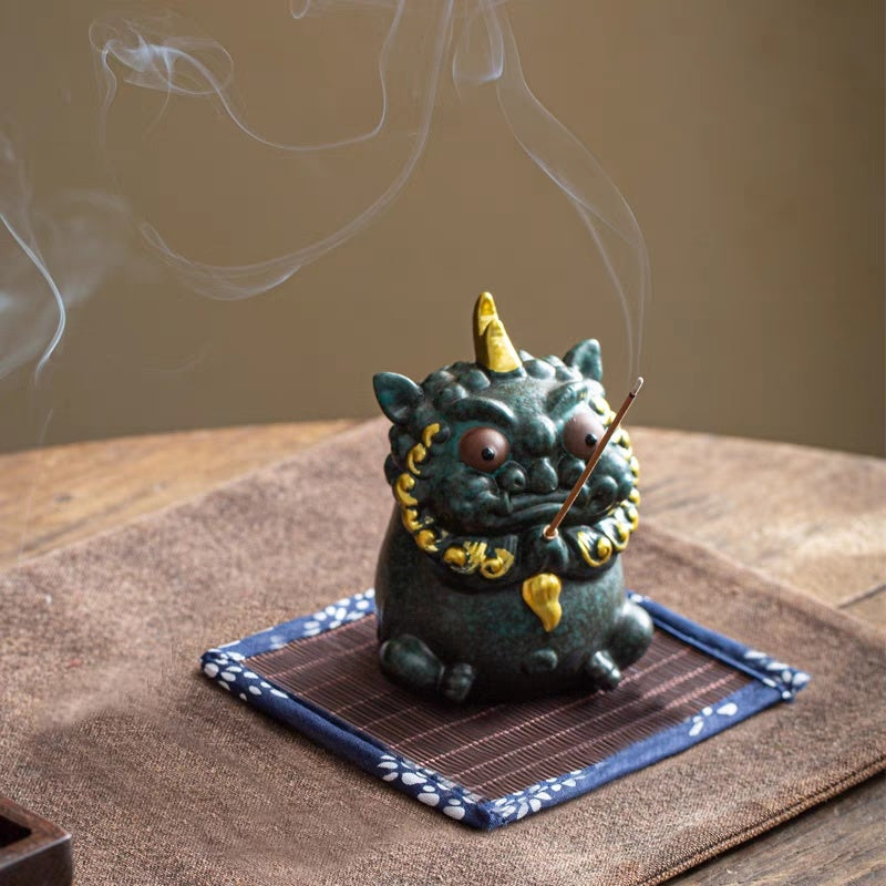 Creative ceramic Pixiu aromatherapy furnace ornaments home indoor fortune kiln change tea pet tea play line incense holder incense burner