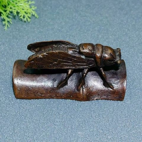 A blockbuster cicada town ruler bamboo cicada brown classical study paperweight collection home copper alloy ornaments