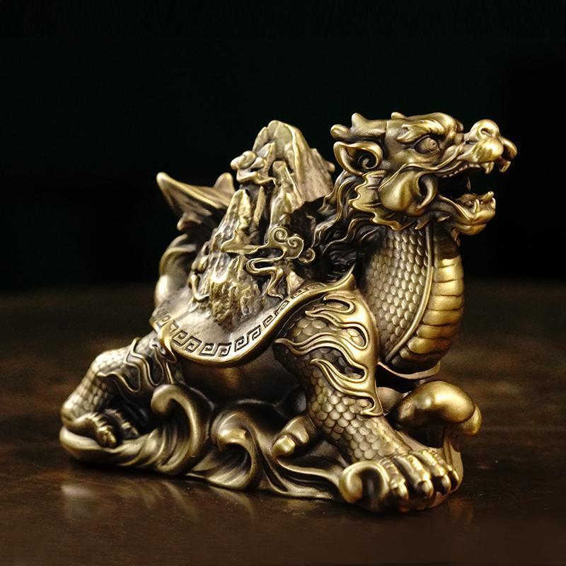 Brass dragon turtle carrying mountain ornaments exquisite hand-held pieces Xuanwu Baxia tea pet home office desk decoration gifts