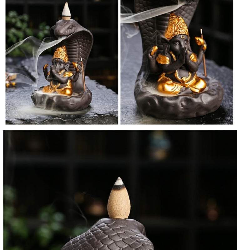 Creative tea pet backflow incense burner incense holder ceramic aromatherapy burner sandalwood agarwood incense stick insert mountain stream Zen ornaments