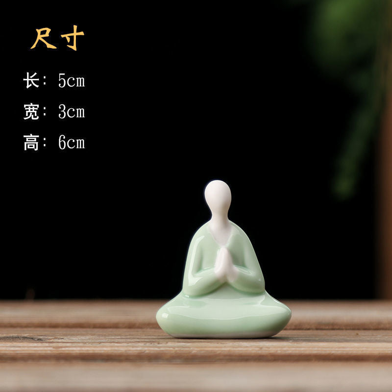 Fushoutao exquisite tea pet ornaments Geyao ice crack can be raised tea toys tea set Xiaoheshan tea pet Three Kingdoms tea toys