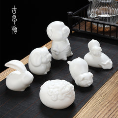 Dehua mutton-fat jade white porcelain unglazed tea pet tea tray small ornaments tea ceremony can raise tea to play Kung Fu tea set home accessories