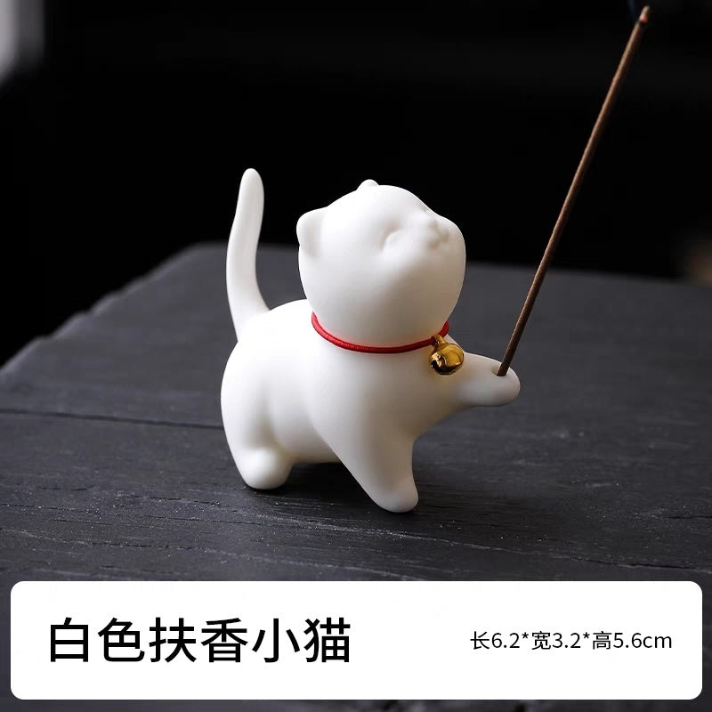 White porcelain semi-handmade Forbidden City kitten incense holder ornaments retro cute tea pet home office tea table crafts