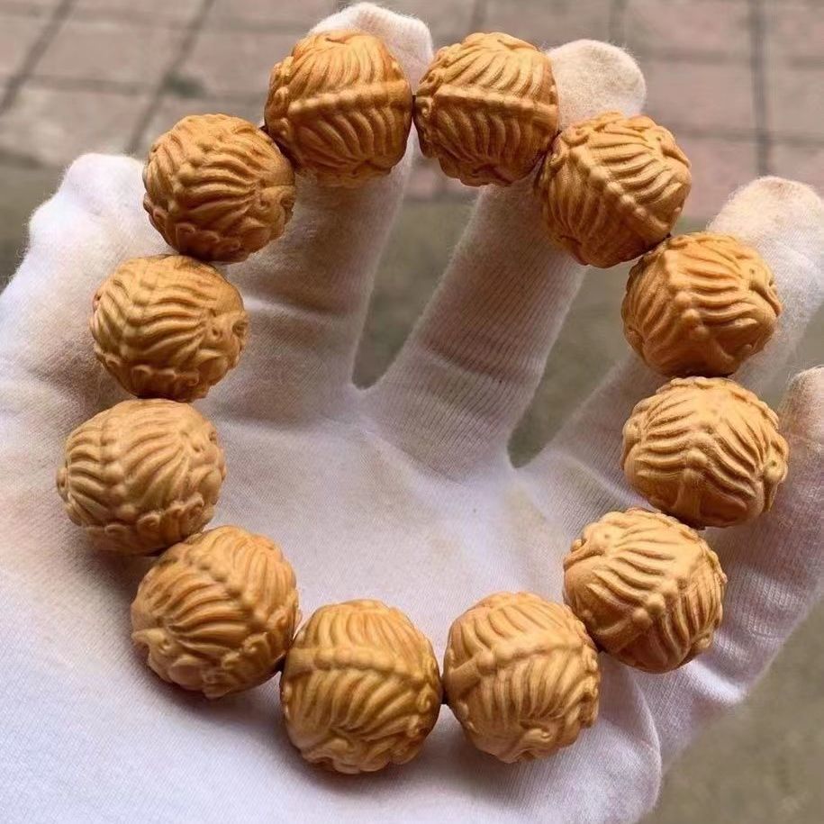 Taihang thuja zodiac bracelets, thuja carvings, pixiu Buddhist beads, hand-held bracelets, thuja wood dragon beads bracelets