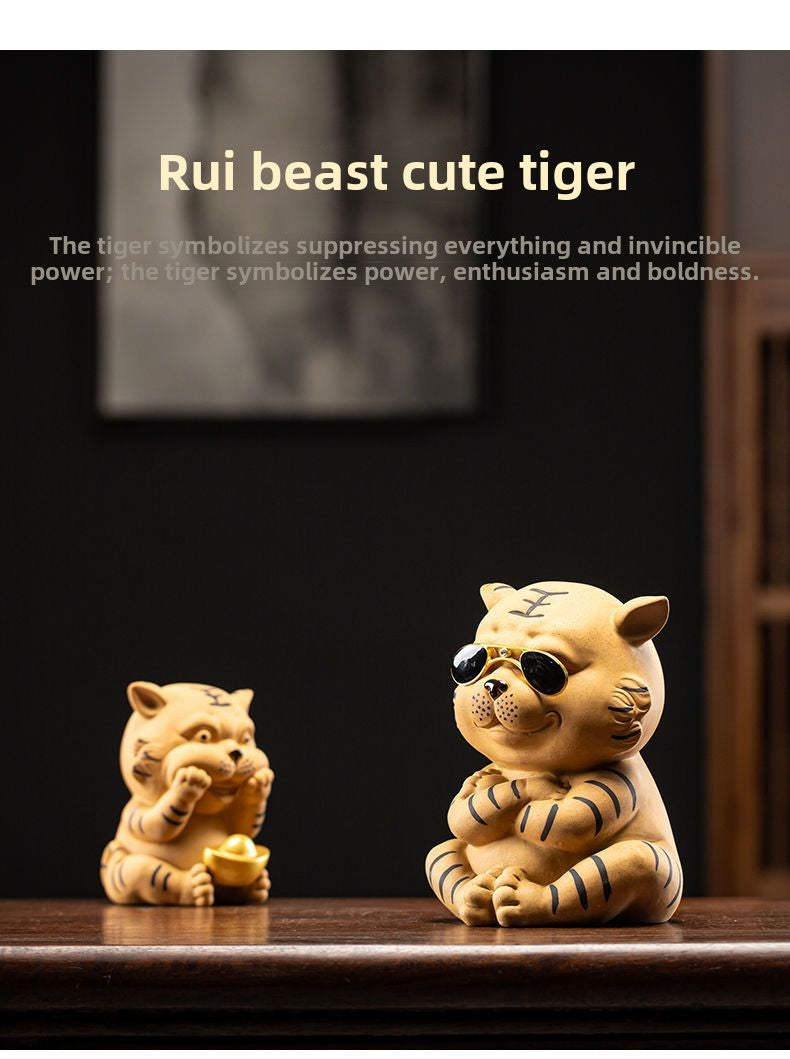 Purple sand little tiger tea pet ornaments boutique can raise the twelve zodiac cute tiger tea table tea table decoration tiger year mascot