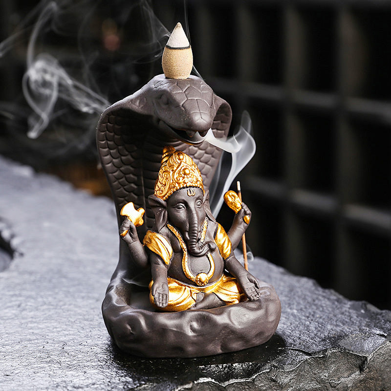 Creative tea pet backflow incense burner incense holder ceramic aromatherapy burner sandalwood agarwood incense stick insert mountain stream Zen ornaments