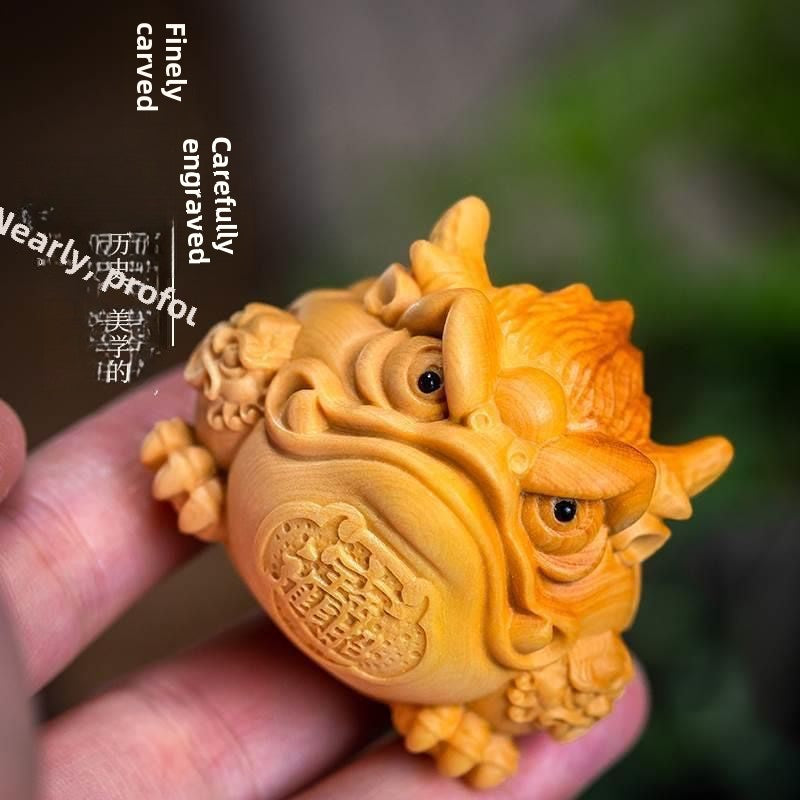 Boxwood Carving Fortune Golden Toad Solid Wood Toad Home Tea Pet Crafts Hand-held Tabletop Ornaments Decorations