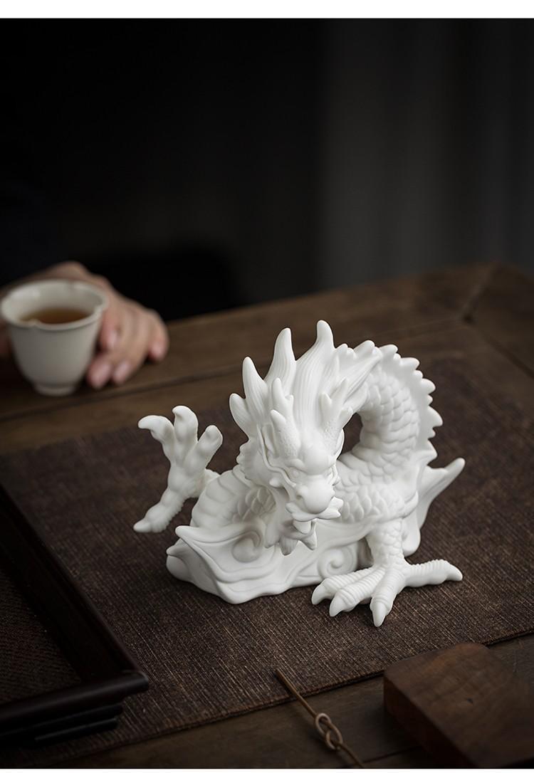 Tea pet ornaments white porcelain twelve zodiac dragon creative boutique can be raised tea tray tea table play auspicious dragon tea ceremony decoration accessories