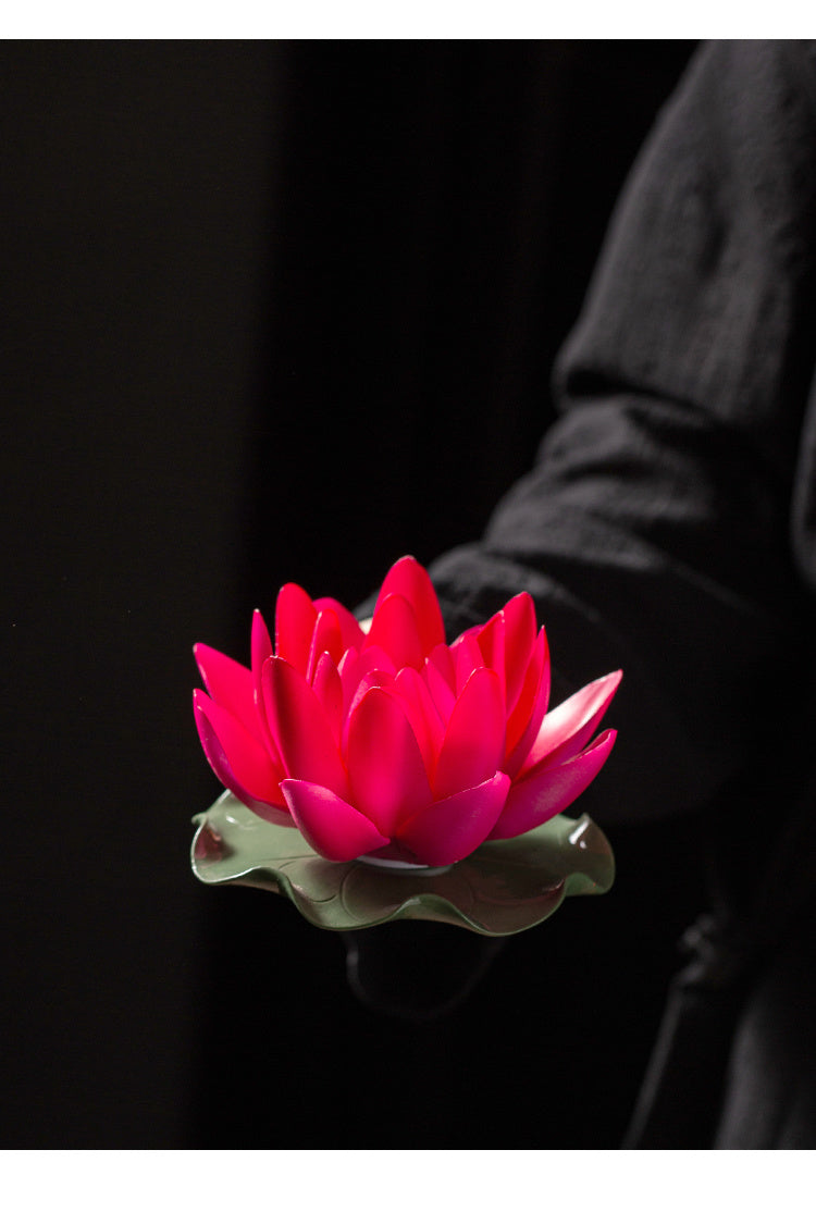 Ceramic color-changing lotus pure hand-made flower Zen ornaments can be inserted with incense Kung Fu tea ceremony color-changing tea pet tea set incense