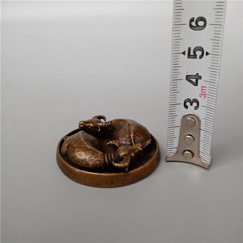 Brass Turning the World Around Desktop Tea Pet Ornaments Copper Bull Ornaments Tai Chi Bagua Feng Shui Small Copper Items Pressure Ruler Small Handle