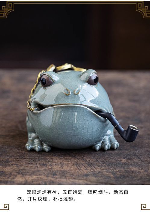 Creative ceramic three-legged Geyao golden toad tea pet can raise toad home fortune ornaments tea room tea table desktop decoration