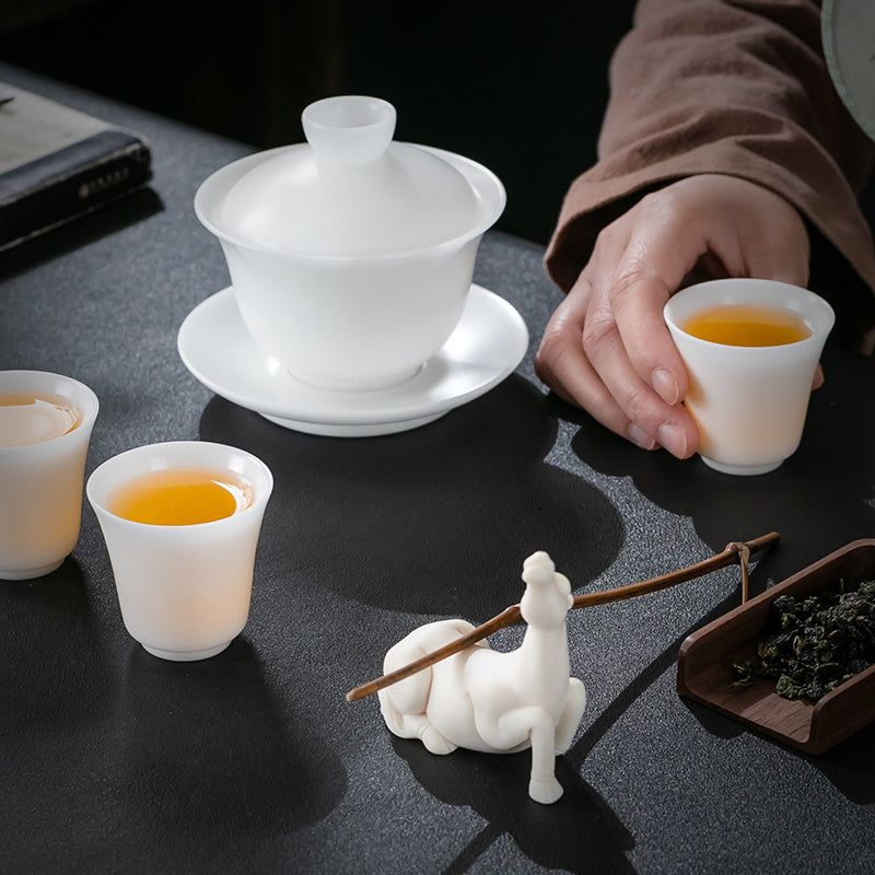 Dehua white porcelain tea pet art Chinese style small tea pet tea room tea table decoration tea ceremony accessories ornaments