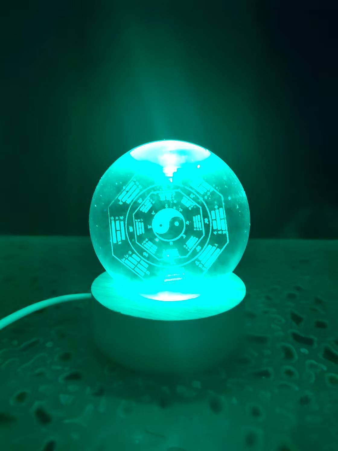 Feng Shui town house Tai Chi crystal ball with eight trigrams carved inside Feng Shui to protect safety ornaments for home entrance bedroom desktop