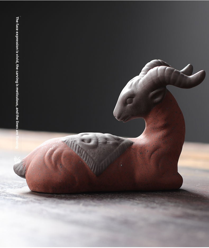 [Novel shape] Yuxuan goat tea pet purple sand ornaments boutique ceramic tea toy tea art tea tray accessories 12 zodiac sheep craft ornaments