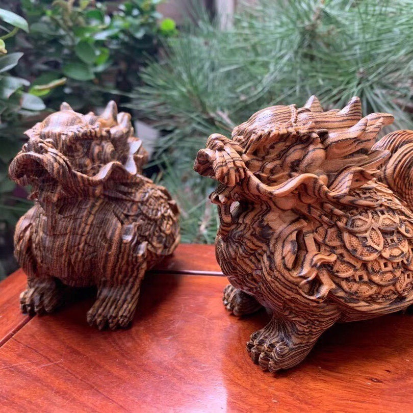 Rosewood carved basalt ornaments rosewood dragon turtle pair green sandalwood handle solid wood gift tea pet entrance living room