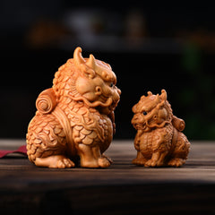 Natural thuja solid wood carved handles endorsed by kirin creative home office decoration auspicious animal tea pet ornaments