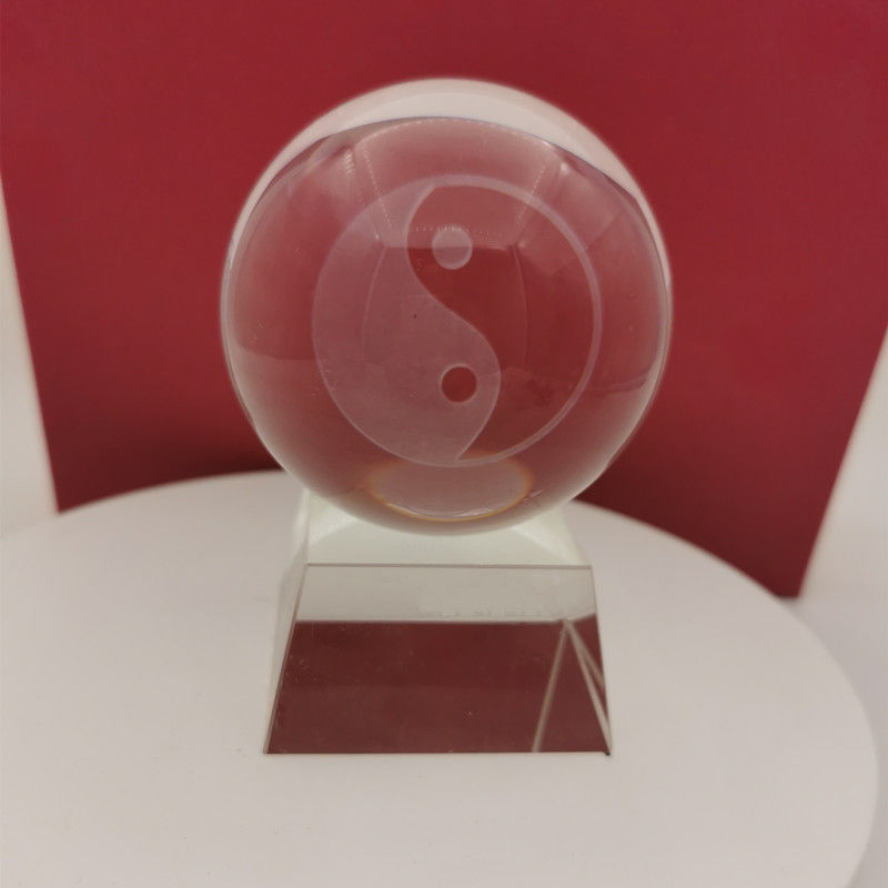 Tai Chi Bagua Yin Yang crystal ball ornaments carved inside the living room entrance crafts mascot to ensure safety and send friends