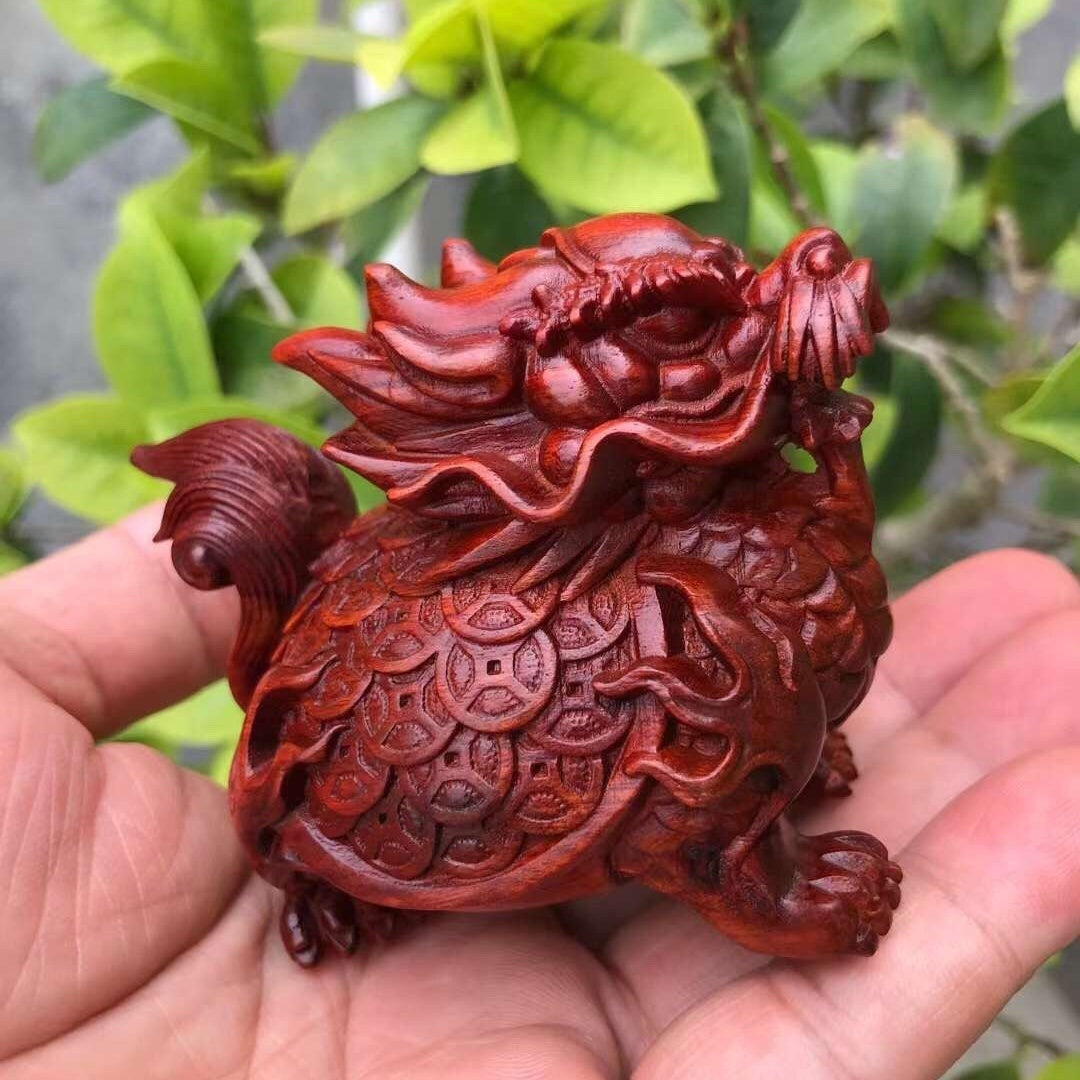 Rosewood carved basalt ornaments rosewood dragon turtle pair green sandalwood handle solid wood gift tea pet entrance living room