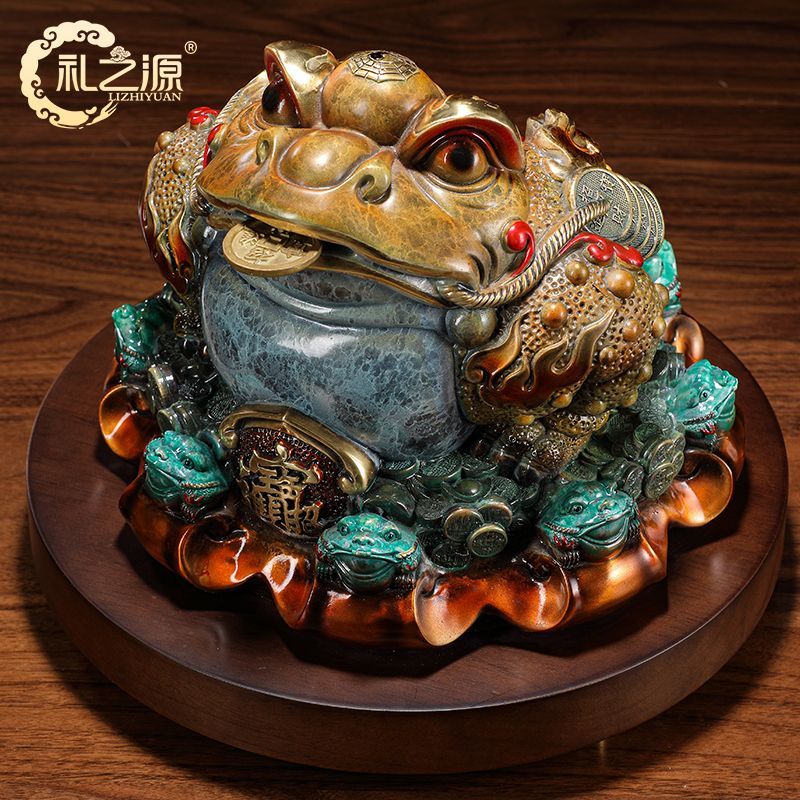 The source of gifts to attract wealth and prosperity, all-copper golden toad ornaments, three-legged toad, copper golden cicada, store front desk decoration, opening gift