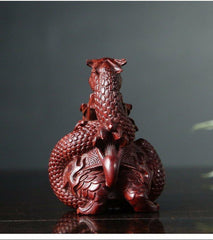 Small leaf red sandalwood carving auspicious beast Xuanwu small ornaments fortune dragon turtle porch living room office decorations mahogany gift