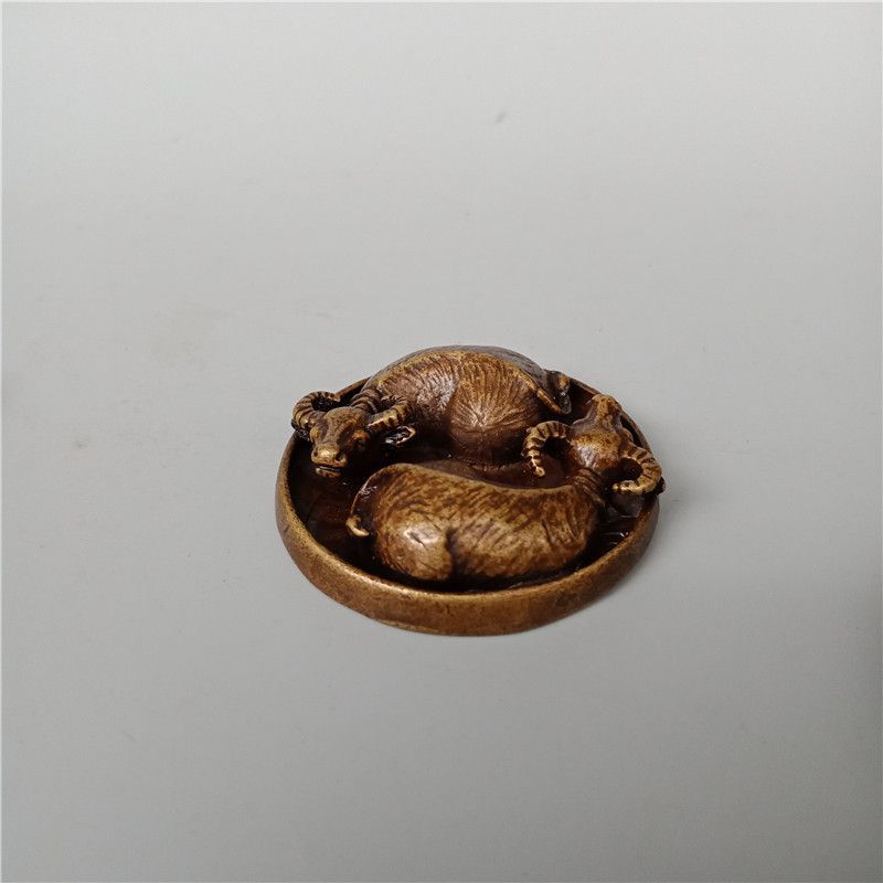 Brass Turning the World Around Desktop Tea Pet Ornaments Copper Bull Ornaments Tai Chi Bagua Feng Shui Small Copper Items Pressure Ruler Small Handle