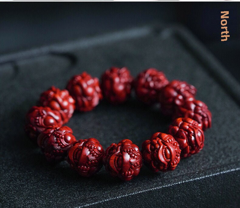 Authentic small-leaf red sandalwood bracelet, lucky Pixiu carved cliff cypress sandalwood rosewood bracelet, men's play bracelet