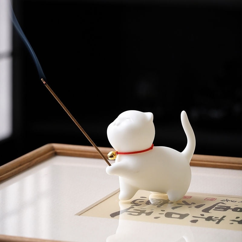 White porcelain semi-handmade Forbidden City kitten incense holder ornaments retro cute tea pet home office tea table crafts