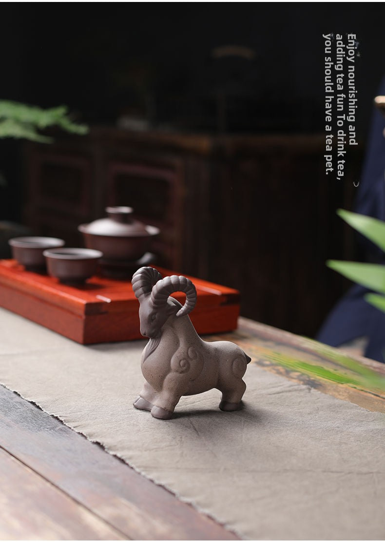 [Novel shape] Yuxuan goat tea pet purple sand ornaments boutique ceramic tea toy tea art tea tray accessories 12 zodiac sheep craft ornaments