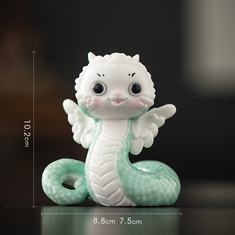 Ceramic little white snake soaring to the top creative boutique tea pet ornaments cute zodiac tea toy tea table mascot gift