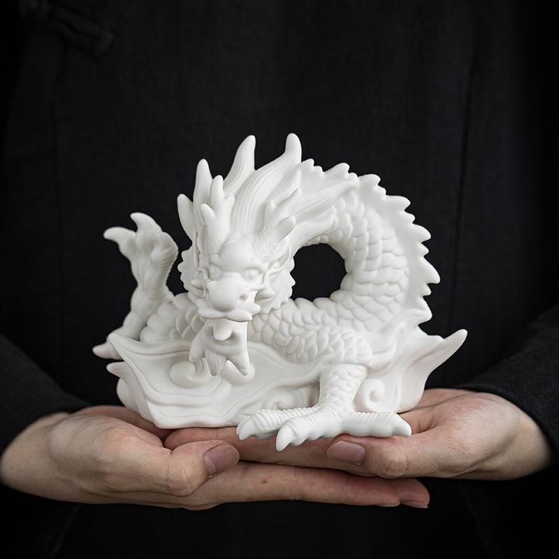 Tea pet ornaments white porcelain twelve zodiac dragon creative boutique can be raised tea tray tea table play auspicious dragon tea ceremony decoration accessories