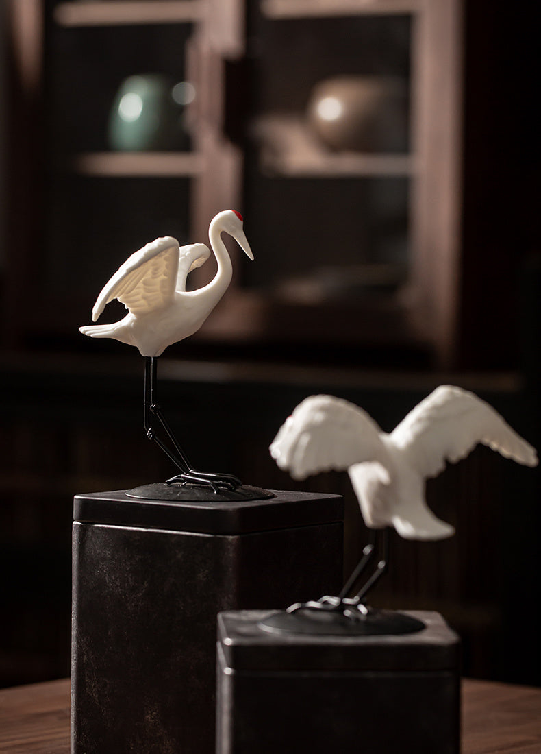 Creative ceramic crane animal ornaments home white crane decoration potted gardening fish tank landscaping Zen decoration