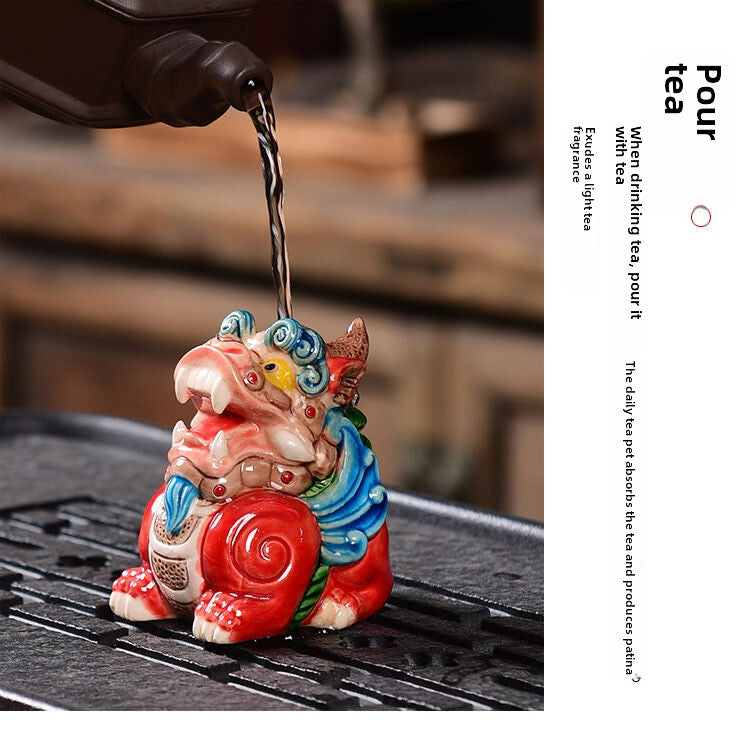 Creative painted pottery unicorn golden toad tea pet Jingdezhen ceramic handmade creative Zen ornaments can be kept small ornaments