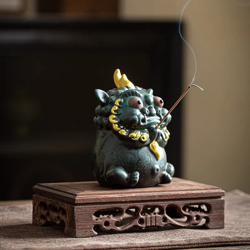 Creative ceramic Pixiu aromatherapy furnace ornaments home indoor fortune kiln change tea pet tea play line incense holder incense burner