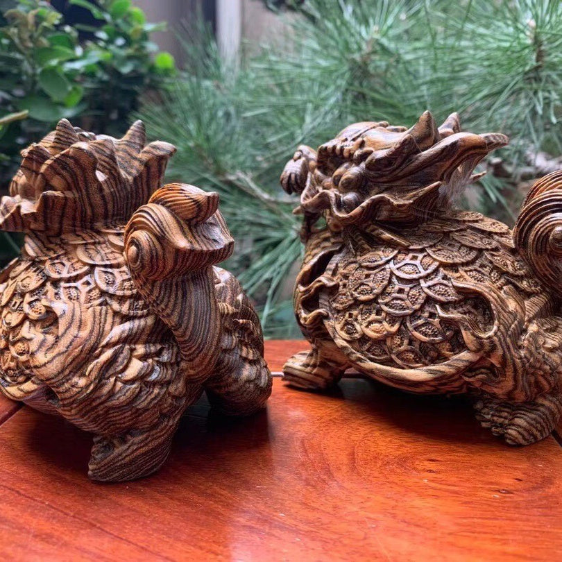 Rosewood carved basalt ornaments rosewood dragon turtle pair green sandalwood handle solid wood gift tea pet entrance living room